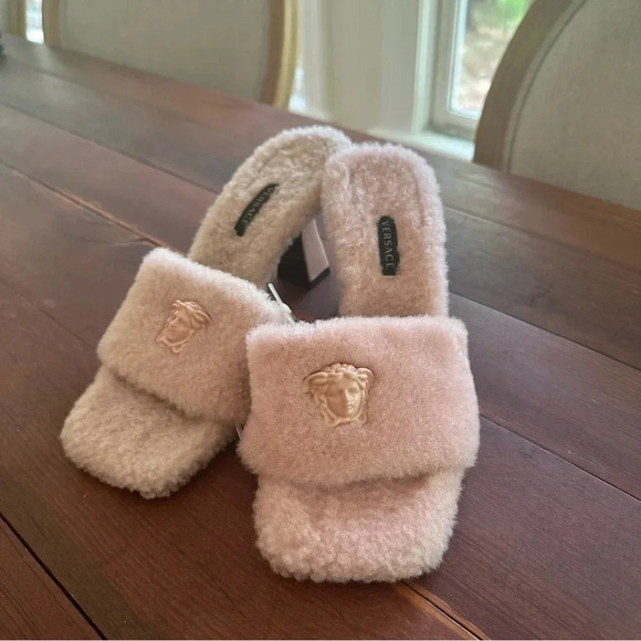 Versace La Medusa Shearling Sandals - Picture 2 of 10